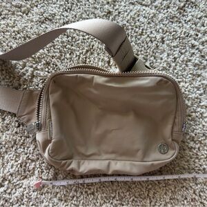 Lululemon Fanny Pack 2L